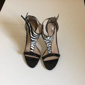 NWOT Cato zebra print heels